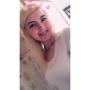 Meet your Posher, Ashlynn